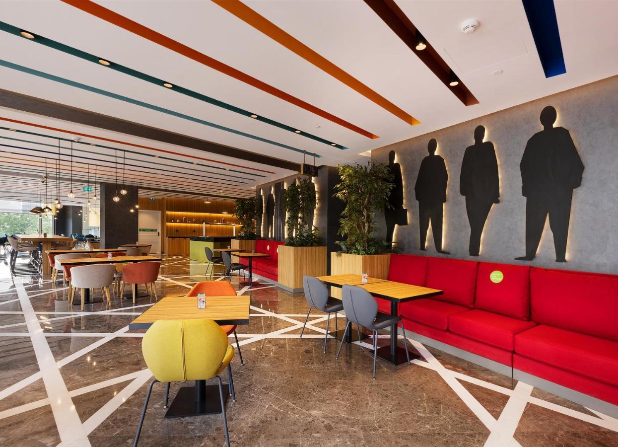 Ibis Styles Istanbul Merter Istambul Exterior foto The interior of the lounge
