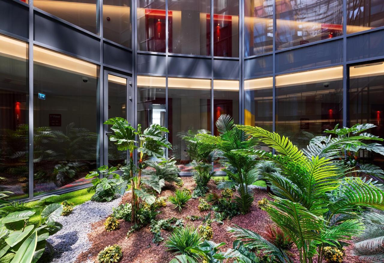 Ibis Styles Istanbul Merter Istambul Exterior foto The interior of the hotel