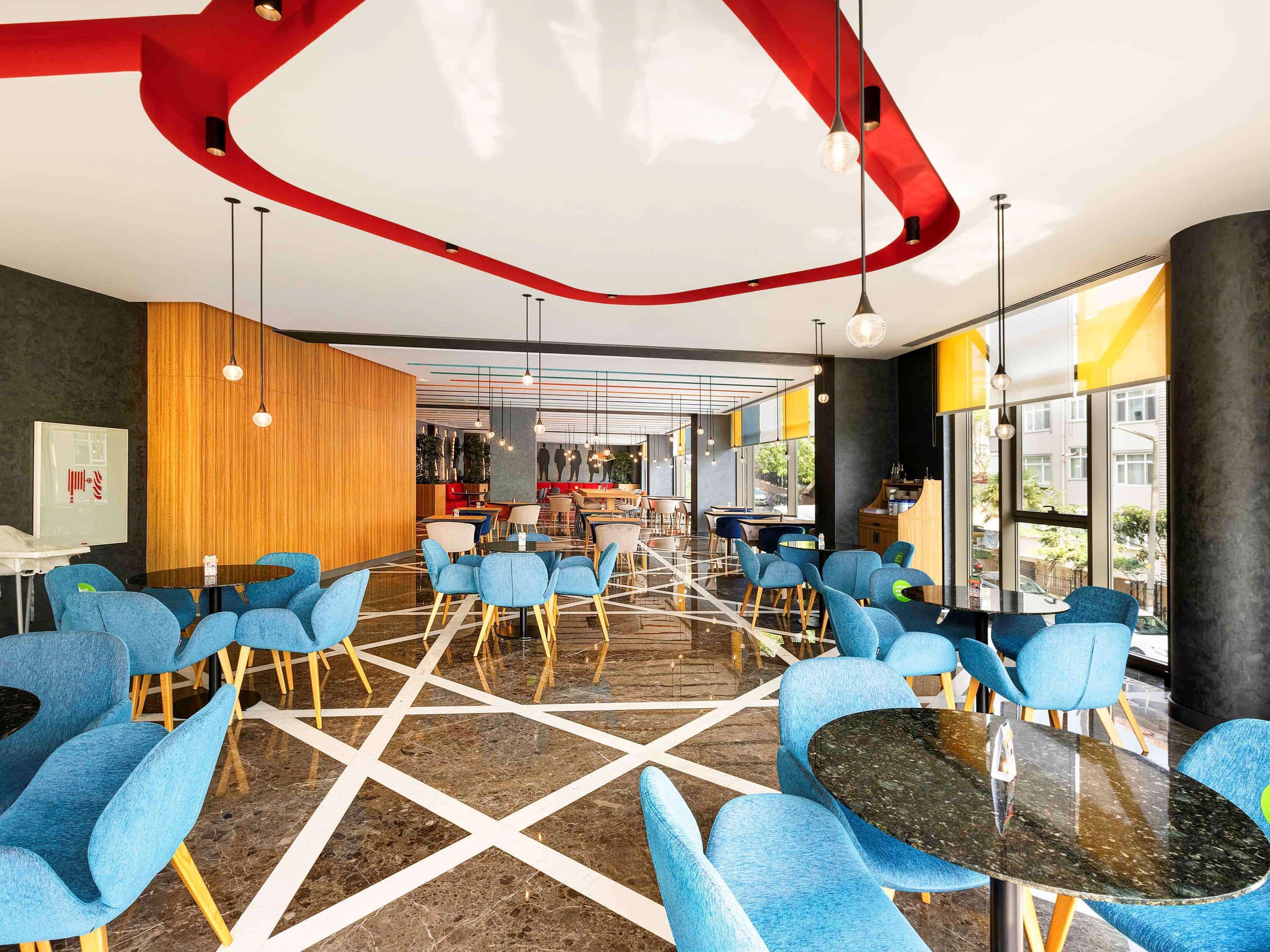 Ibis Styles Istanbul Merter Istambul Exterior foto The interior of the restaurant