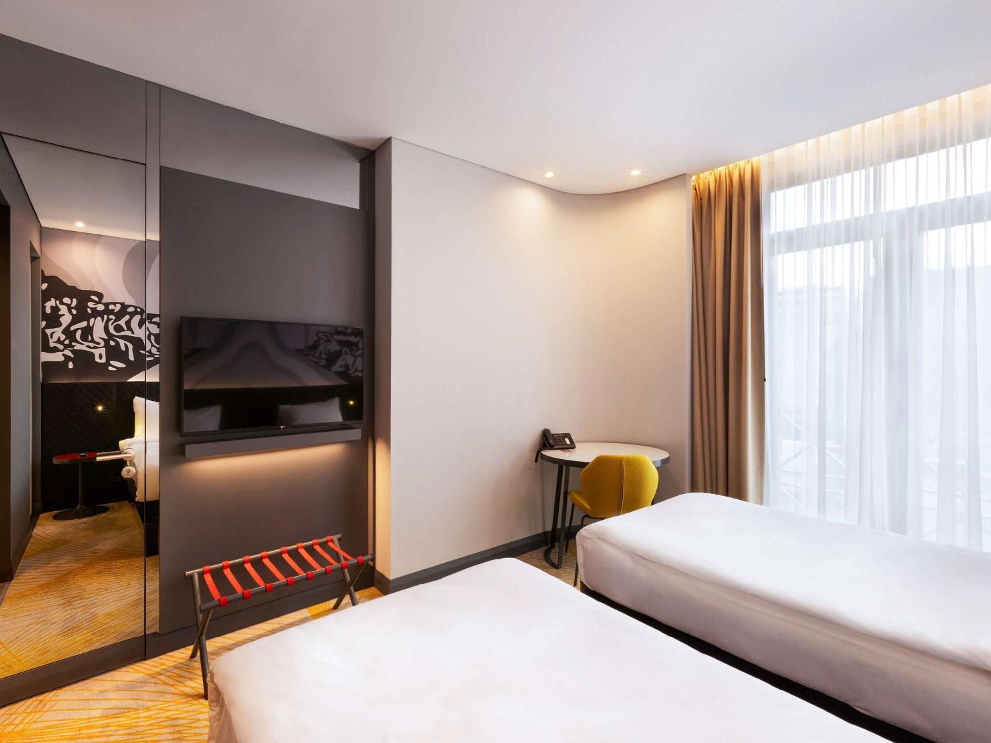 Ibis Styles Istanbul Merter Istambul Exterior foto Deluxe room