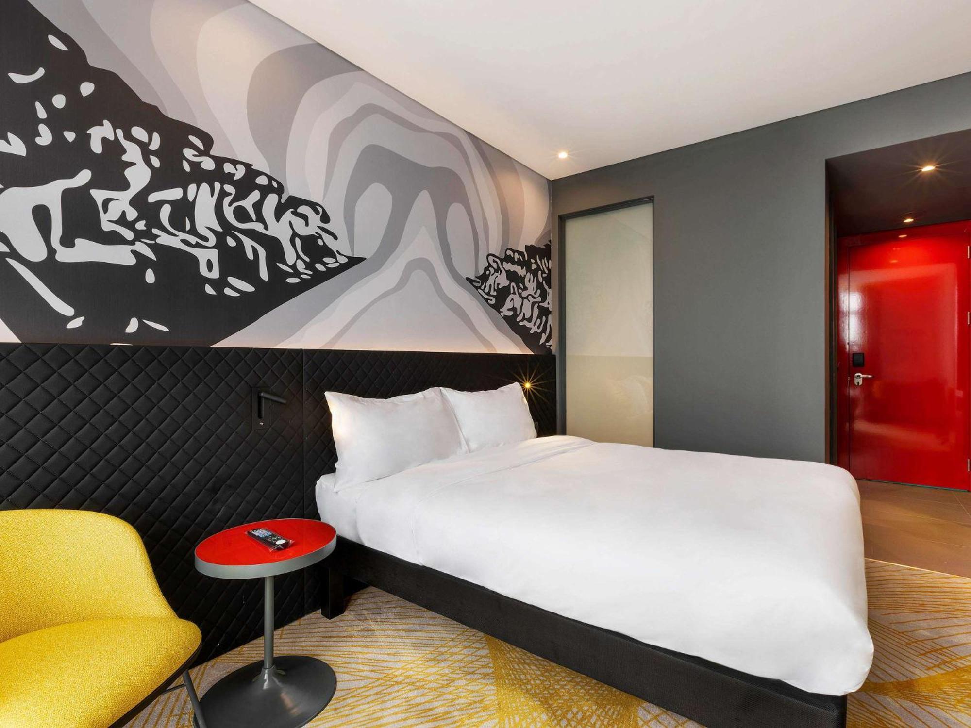 Ibis Styles Istanbul Merter Istambul Exterior foto Deluxe room