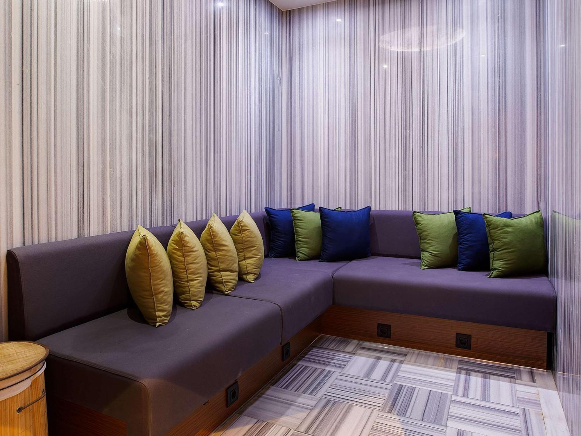 Ibis Styles Istanbul Merter Istambul Exterior foto A sofa